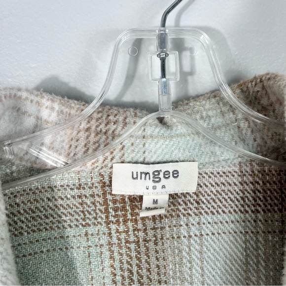 Umgee Boutique Pastel Green Brown Plaid Shacket Boxy Fit Top Medium M Fall - Picture 3 of 5
